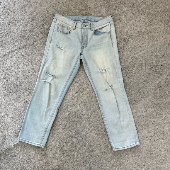 American Eagle Boyfriend jeans - Picture 1 of 3